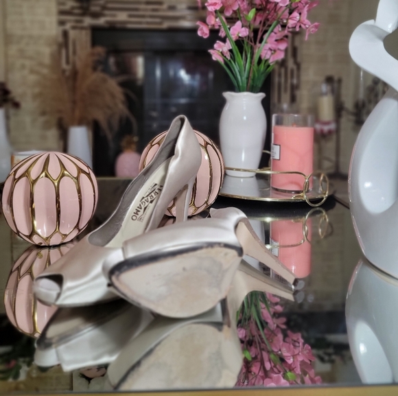 Salvatore Ferragamo open toe high heels - Picture 2 of 4